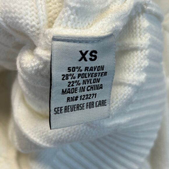 NWT FADED ROSE Sweater Women's XS Cream “New York” Cable Knit Cropped Pullover - Picture 5 of 14